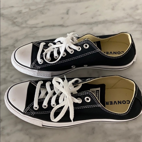Black men’s converse